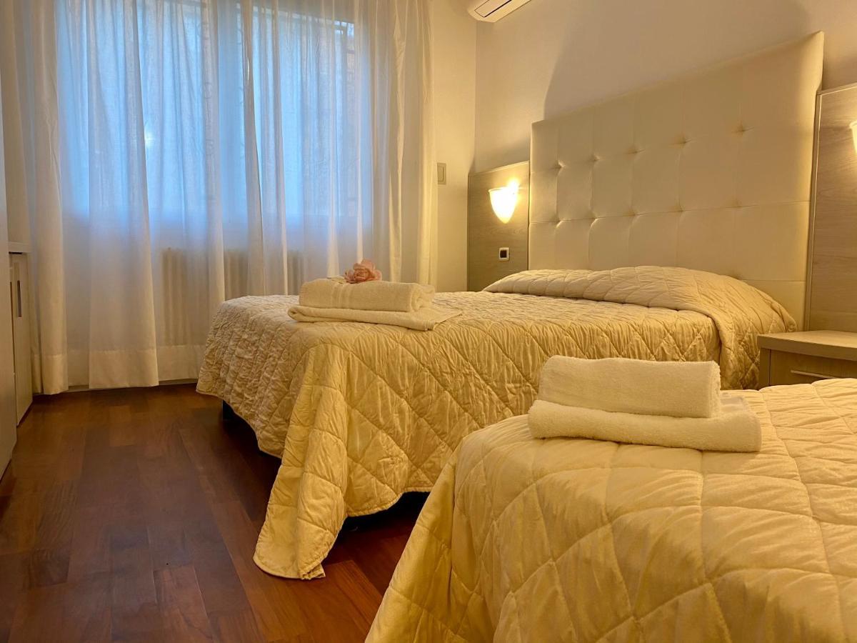 Villa Alda Suites & Rooms Cervia Bagian luar foto