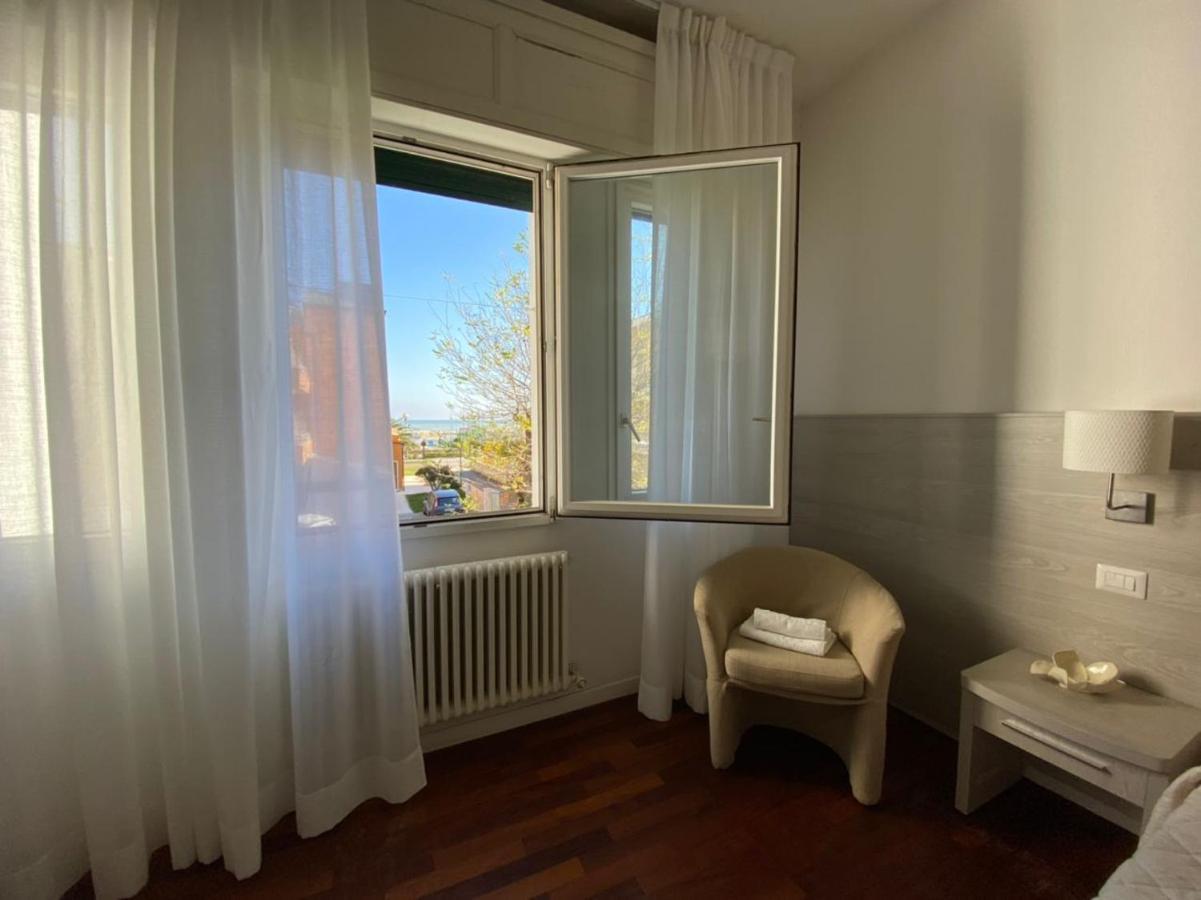 Villa Alda Suites & Rooms Cervia Bagian luar foto