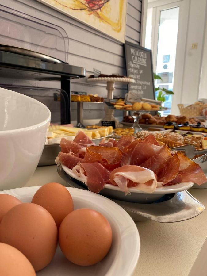 Villa Alda Suites & Rooms Cervia Bagian luar foto